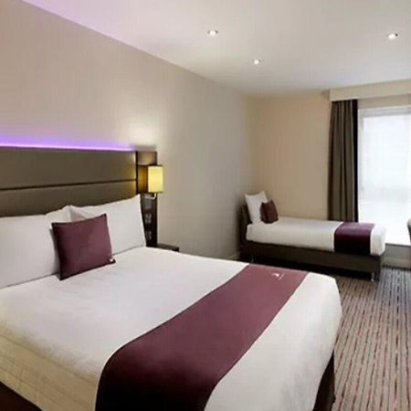 Premier Inn Ware Exteriör bild