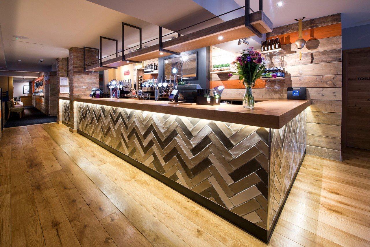 Premier Inn Ware Exteriör bild